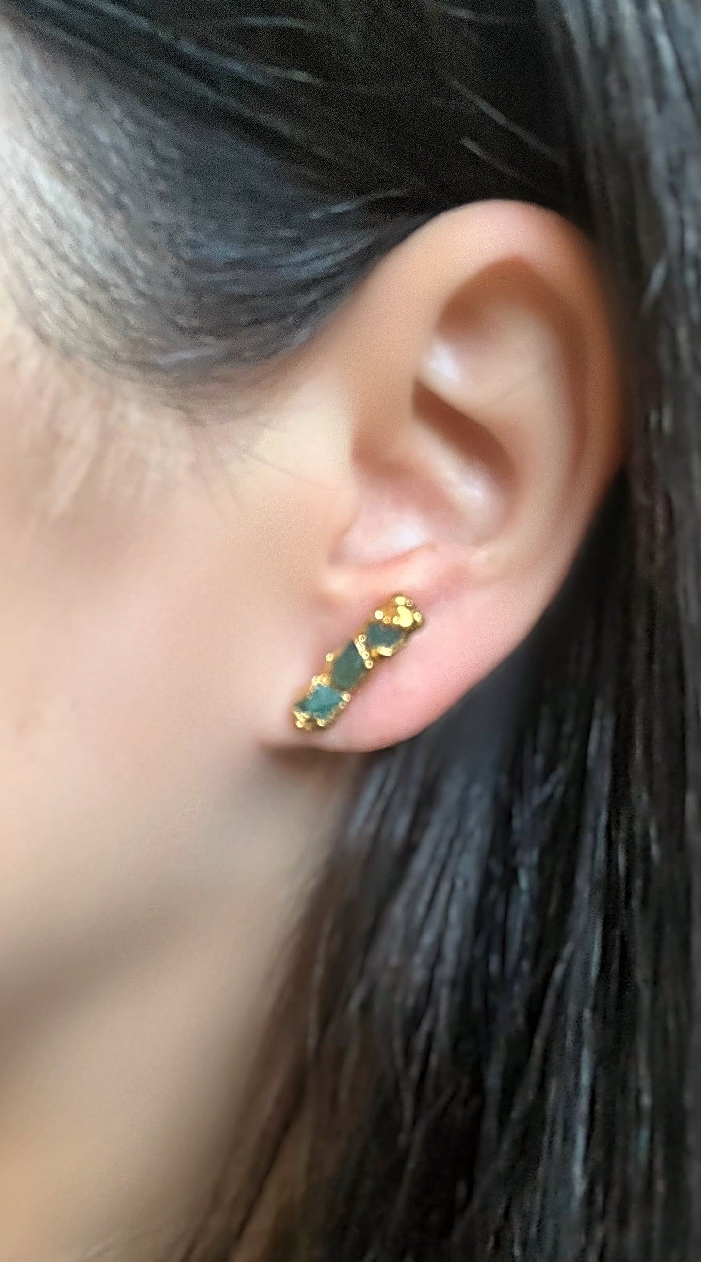 Lux Emerald Studs